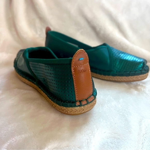 TOMS Petra Emerald Matte Iridescent Espedrille Slip On Water Shoes Sz 6.5 - Picture 4 of 12